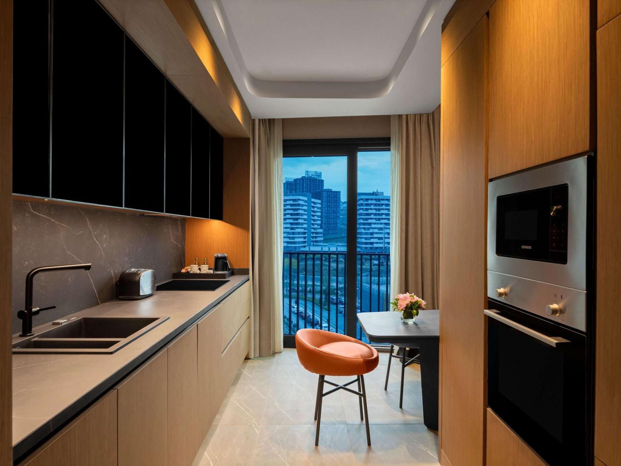 ホテル Moevenpick Living Istanbul Saklivadi エクステリア 写真