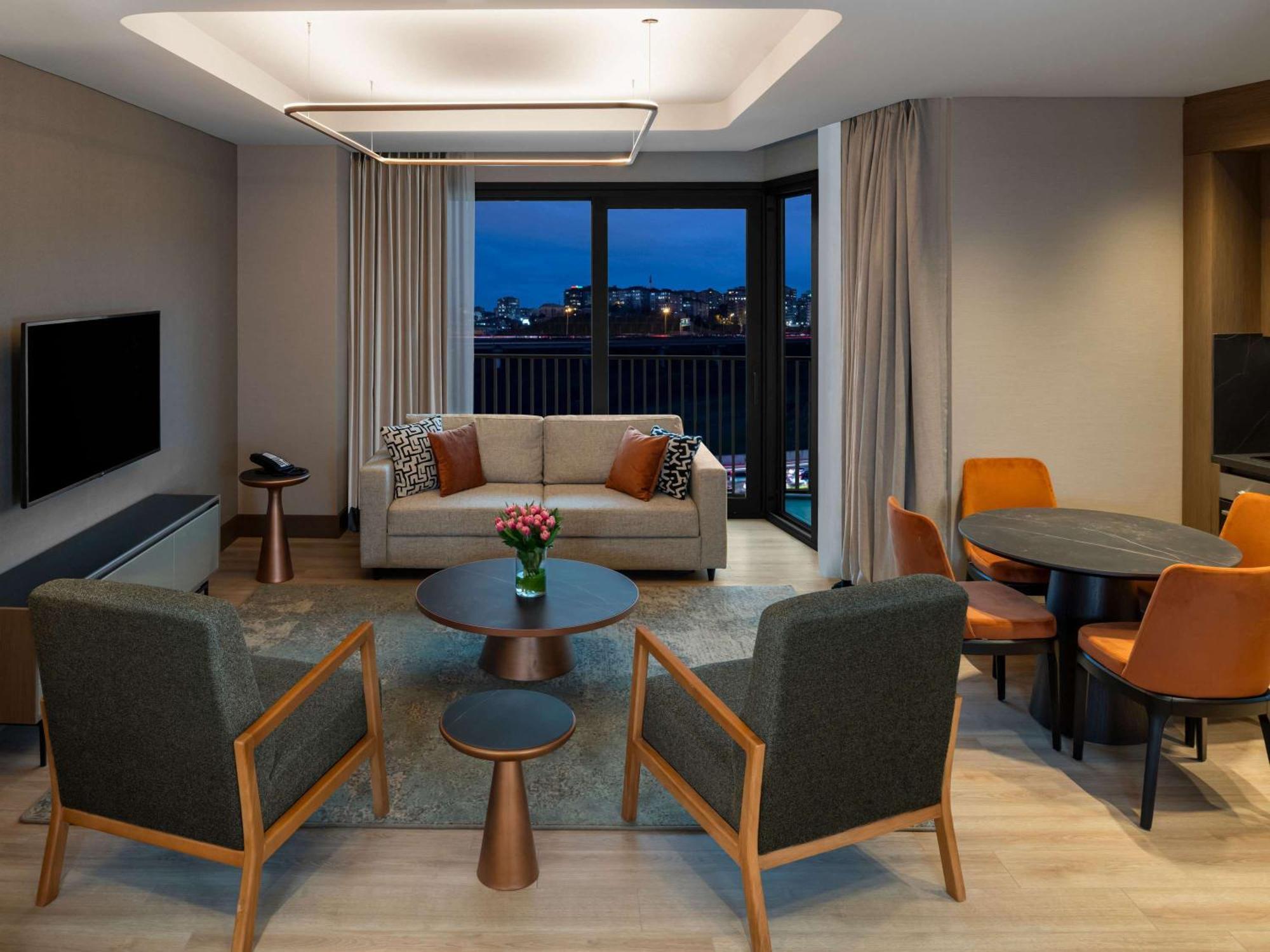 ホテル Moevenpick Living Istanbul Saklivadi エクステリア 写真